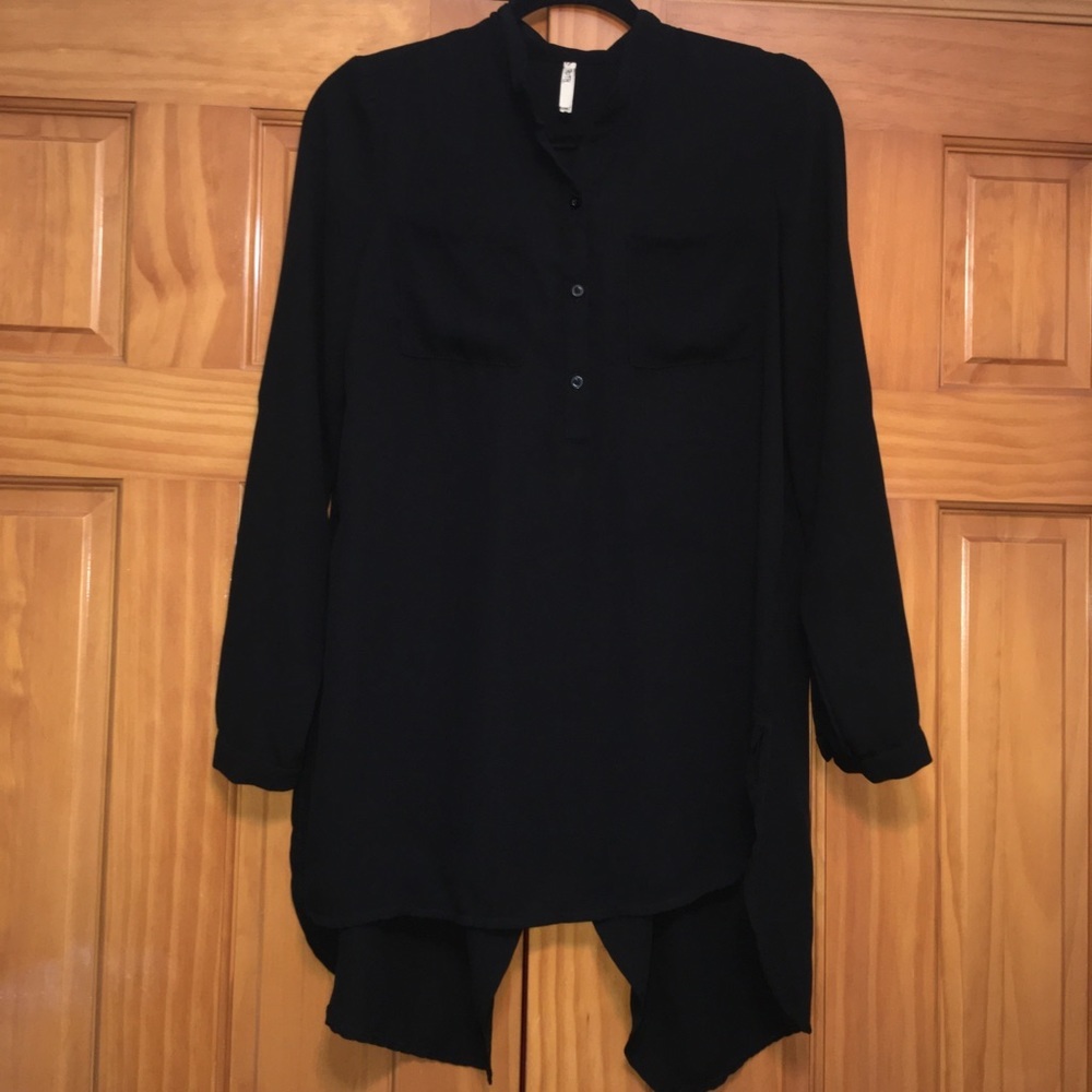 Truth Black Tunic Top - Size Medium